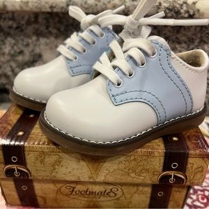 Light Blue & White Footmate Cheer infant shoes size 3
